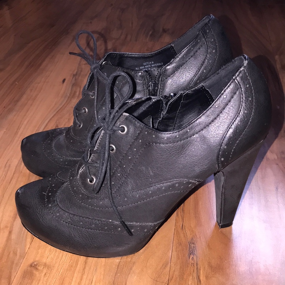 Guess bootie heels